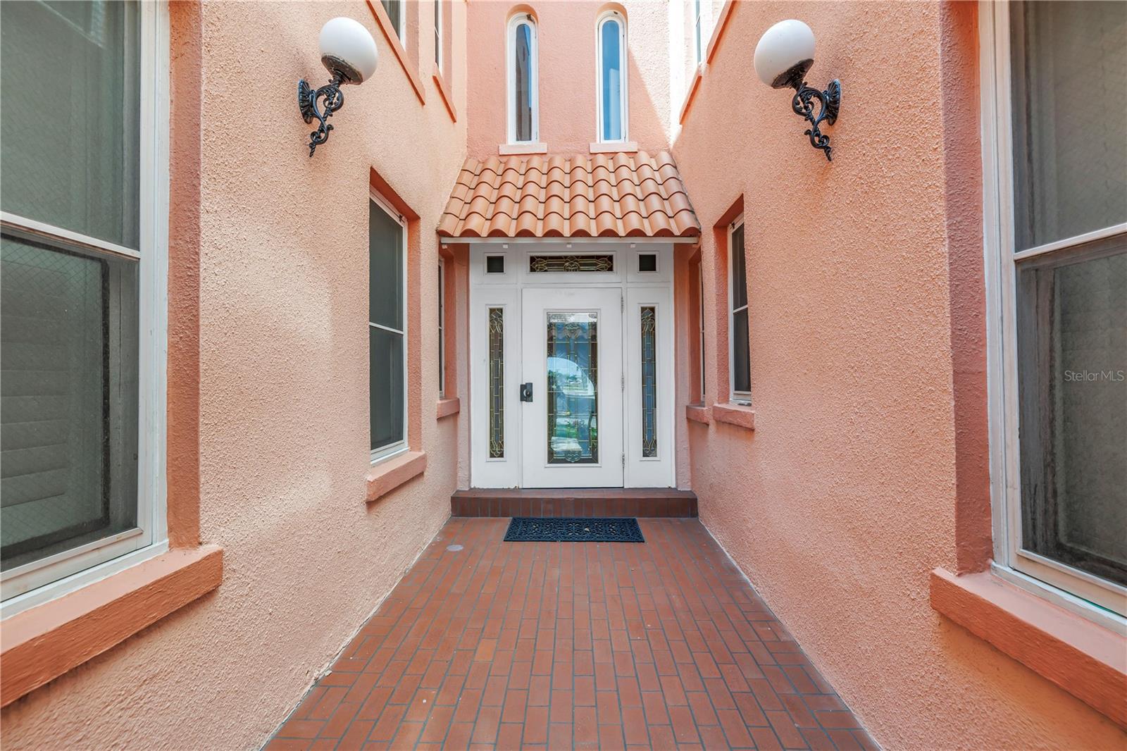 Image 24 of 30 For 1221 Palm Avenue 303
