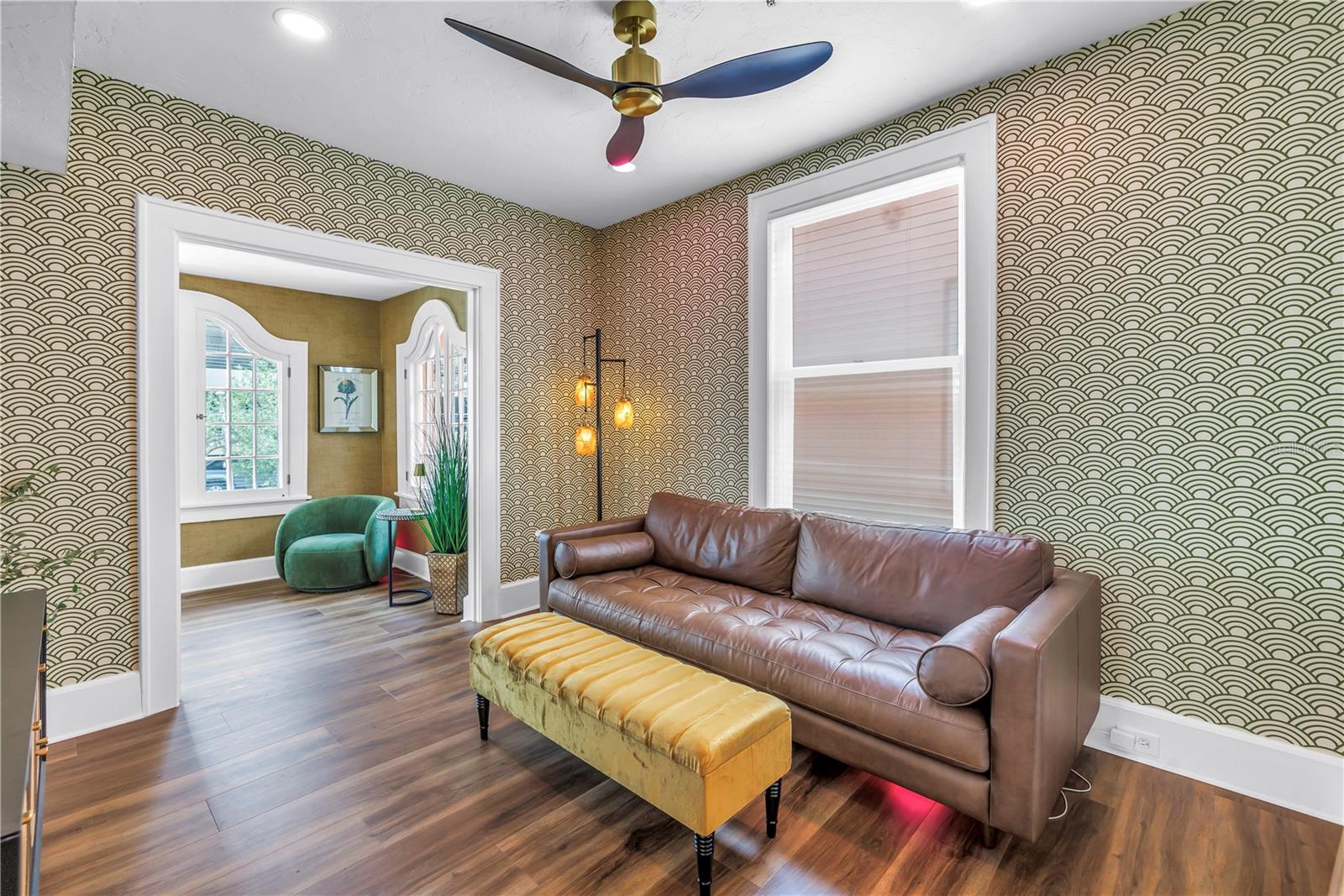 Image 8 of 30 For 1221 Palm Avenue 303