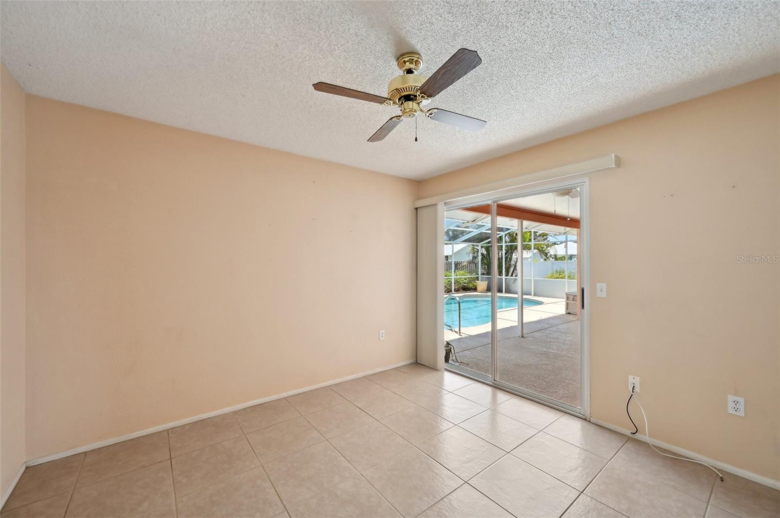 Image 33 of 70 For 321 Sorrento Drive