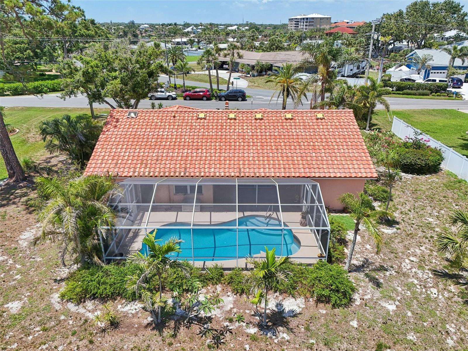 Image 60 of 70 For 321 Sorrento Drive