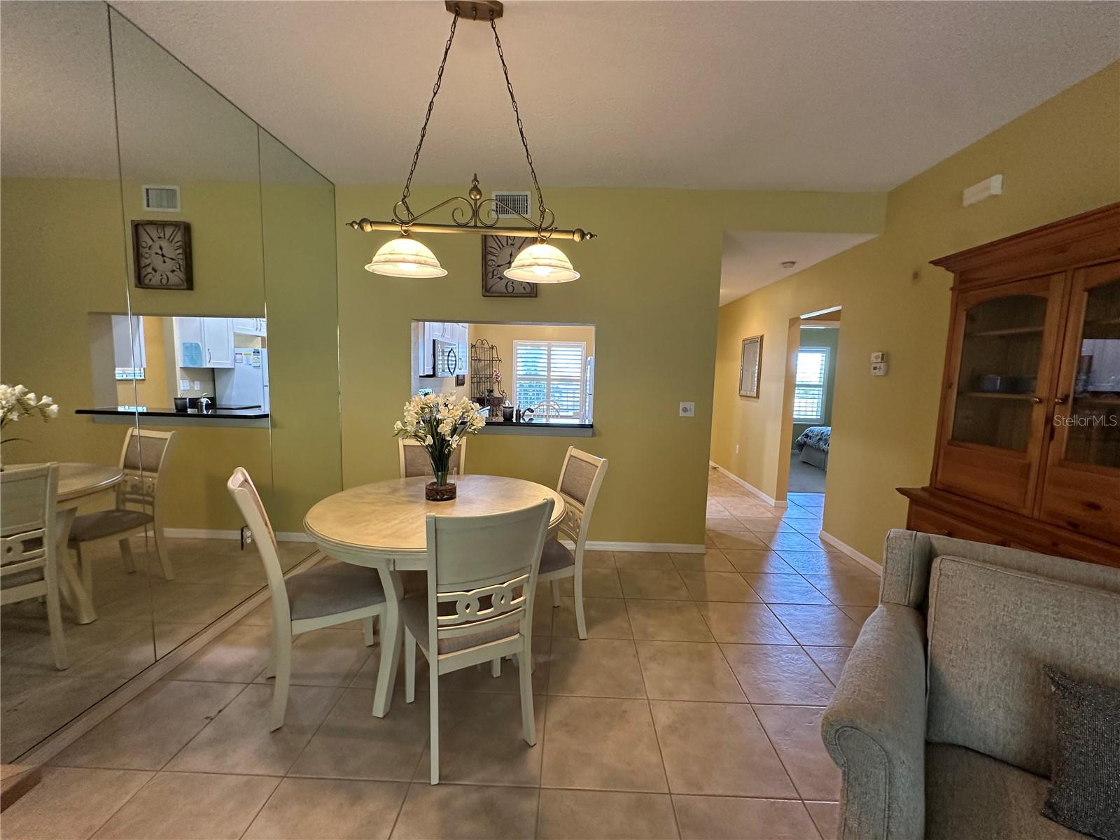 Image 7 of 21 For 9610 Club South Circle 4207