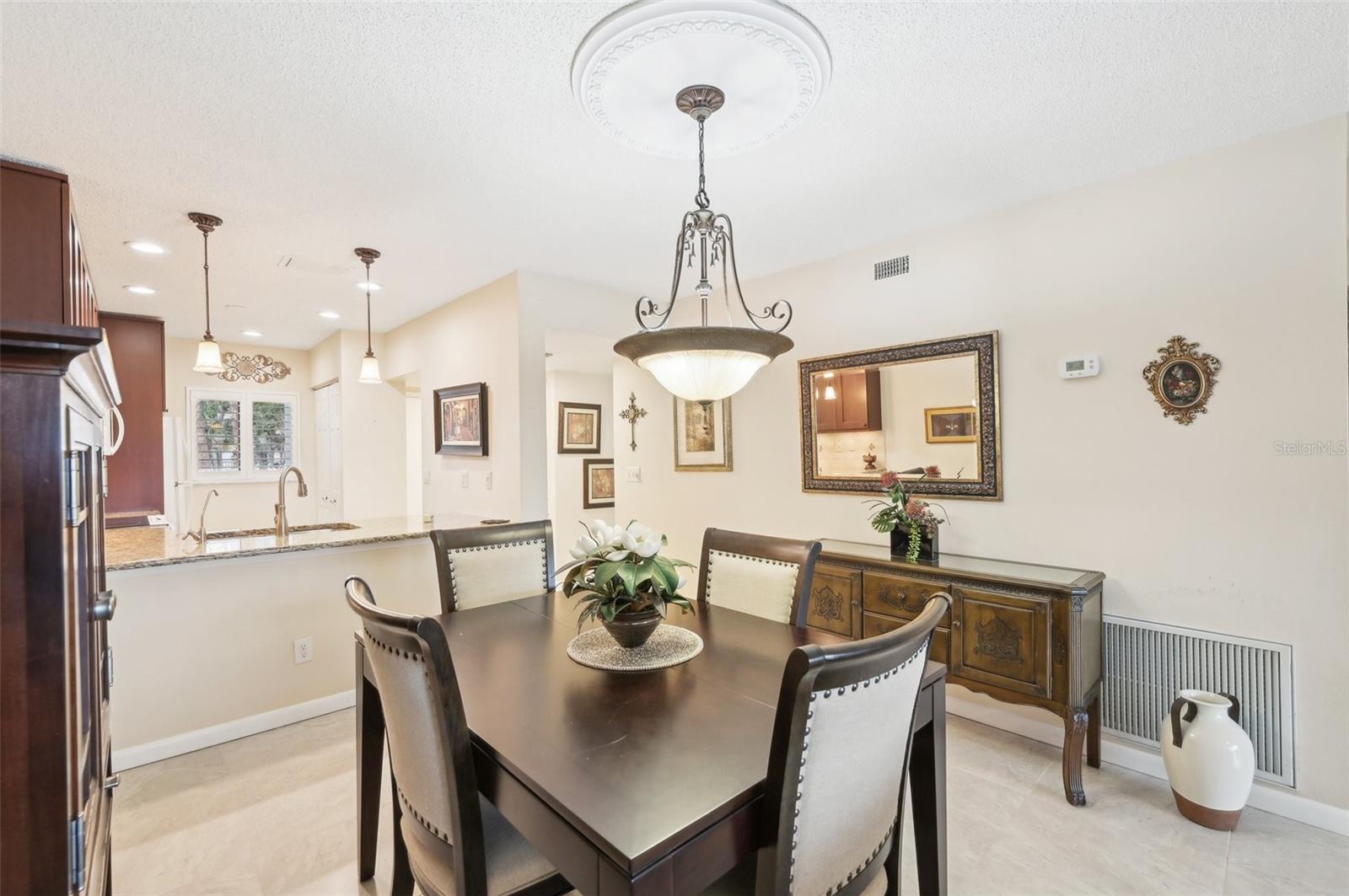 Image 15 of 34 For 1170 Bird Bay Way 206