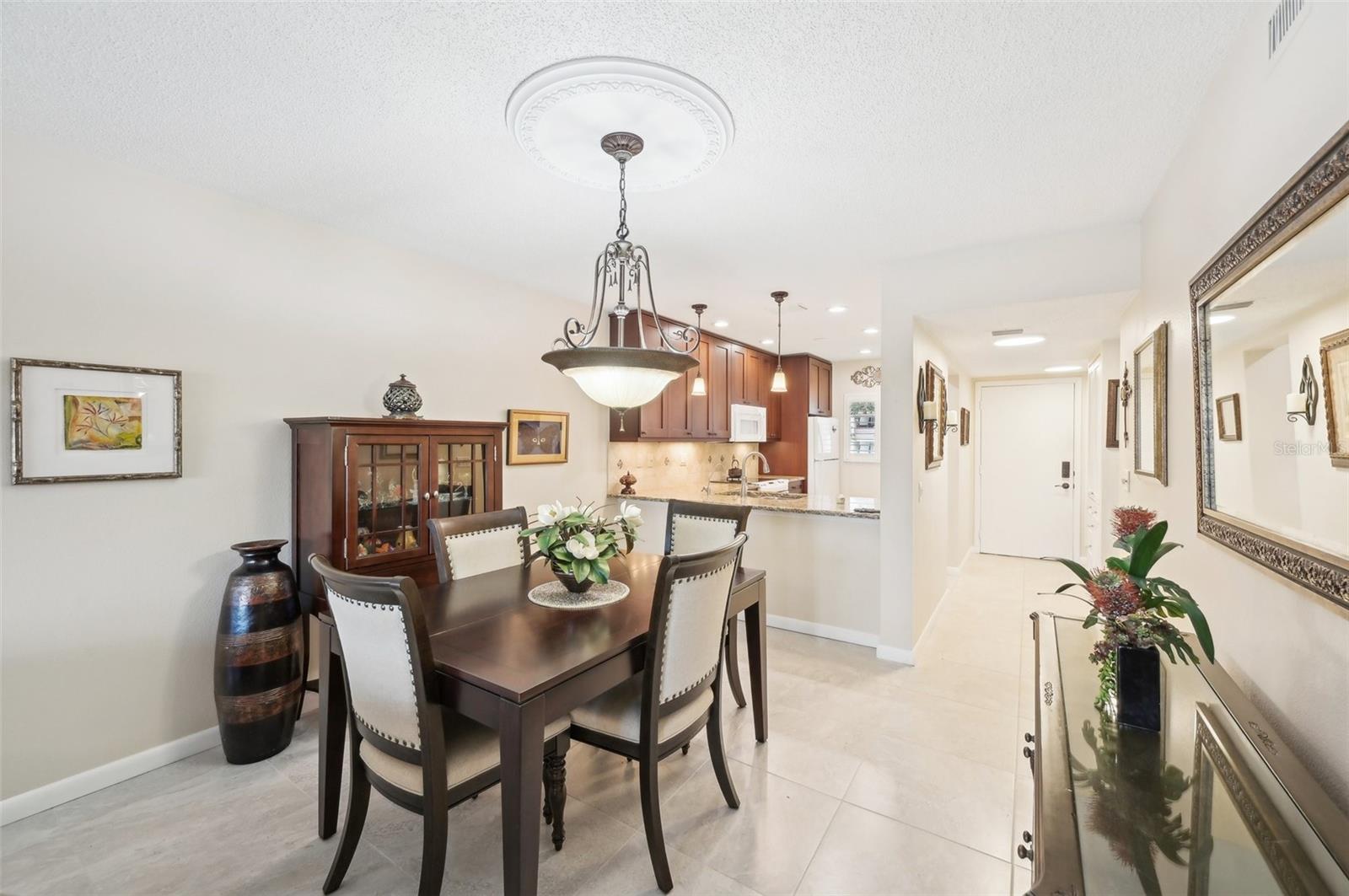 Image 17 of 34 For 1170 Bird Bay Way 206