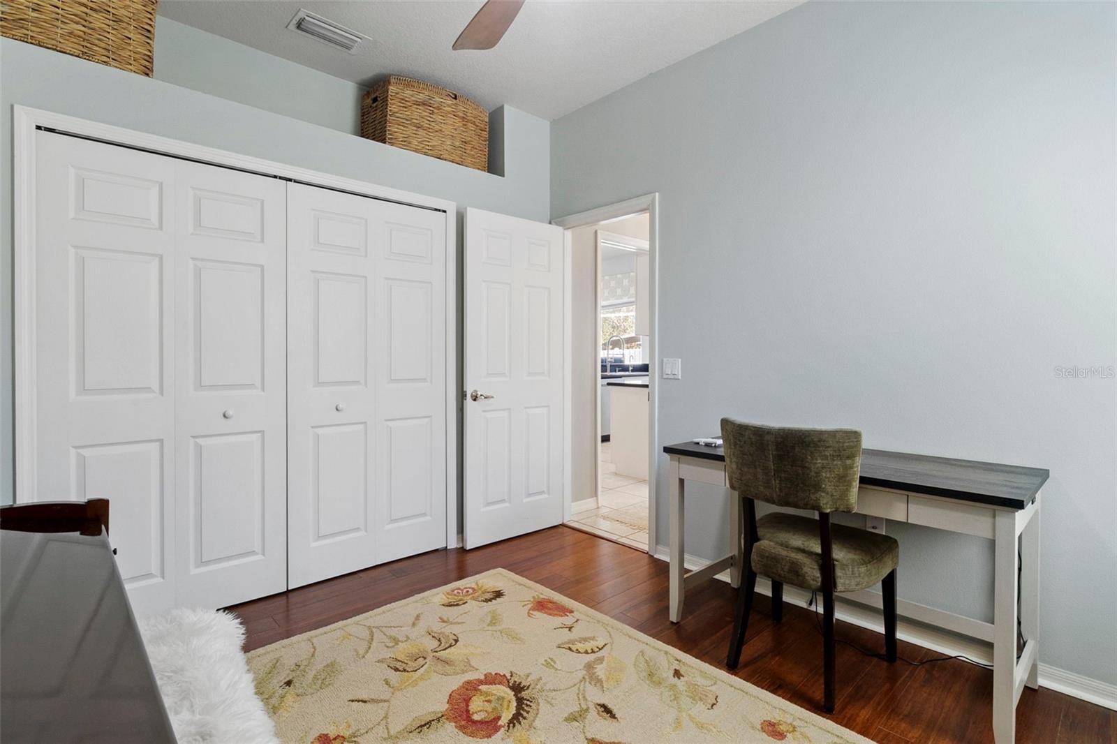 Image 21 of 49 For 10490 Old Grove Circle