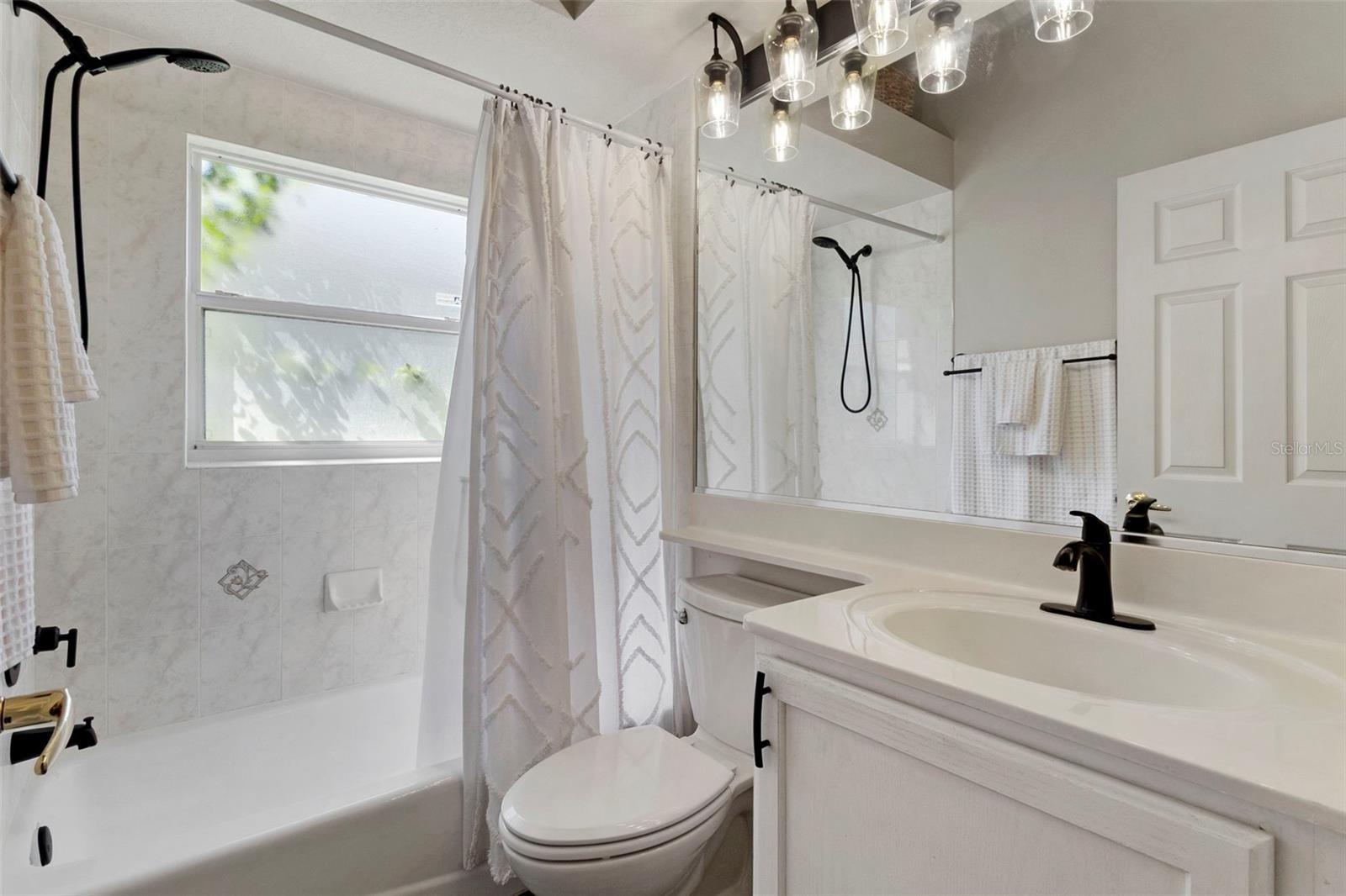 Image 22 of 49 For 10490 Old Grove Circle