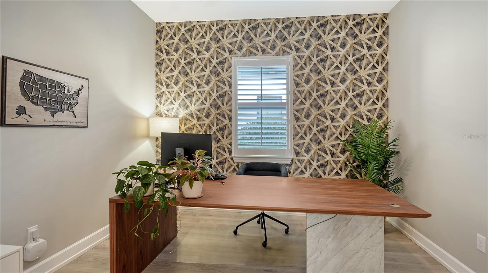 Listing photo id 32 for 7872 Mainsail Lane