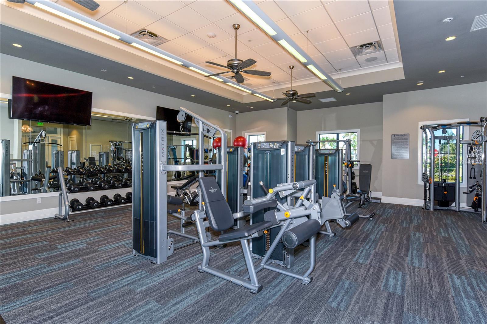 Listing photo id 50 for 7872 Mainsail Lane