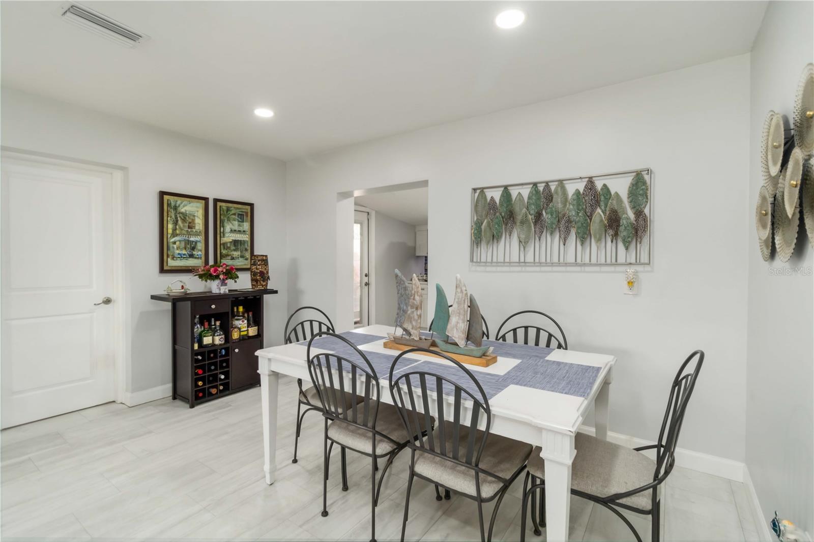 Image 12 of 70 For 1212 Princeton Avenue