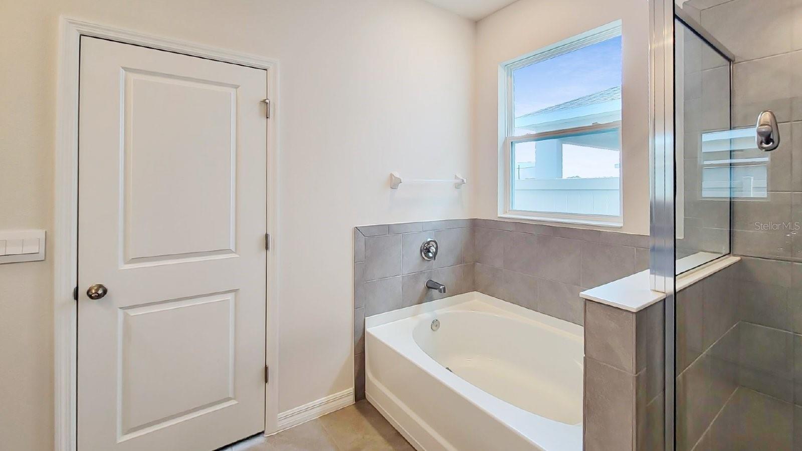 Image 10 of 22 For 10508 Chippewa Drive