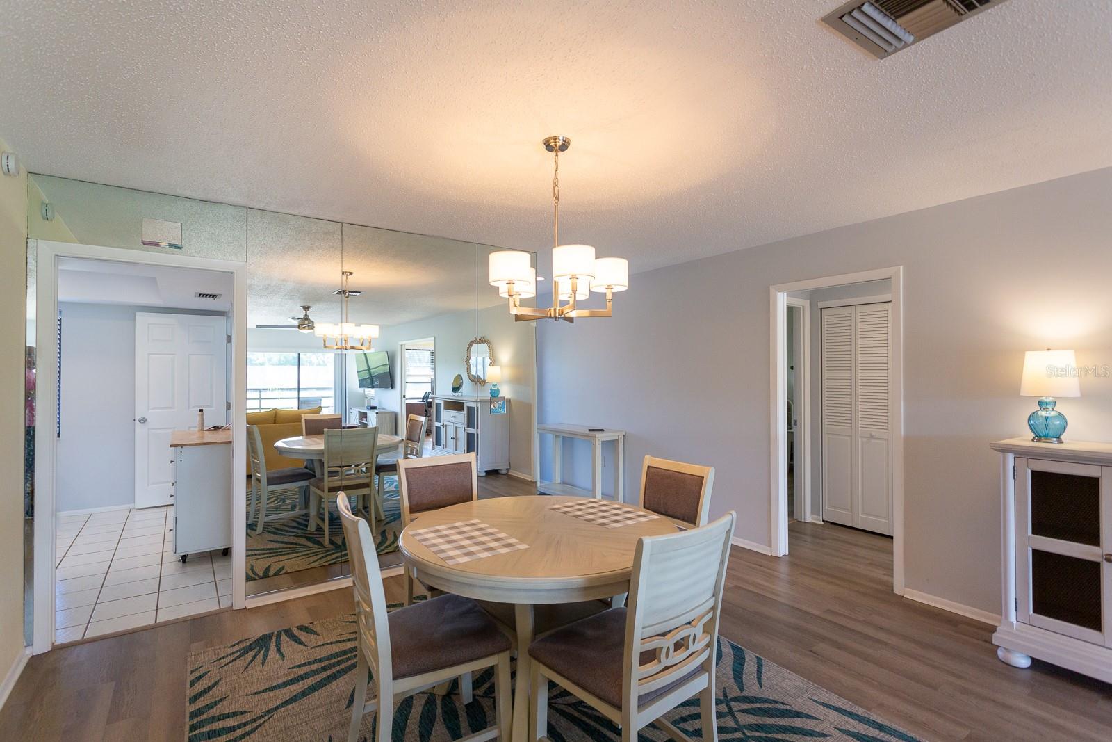 Image 12 of 49 For 5630 Golf Pointe Drive 206