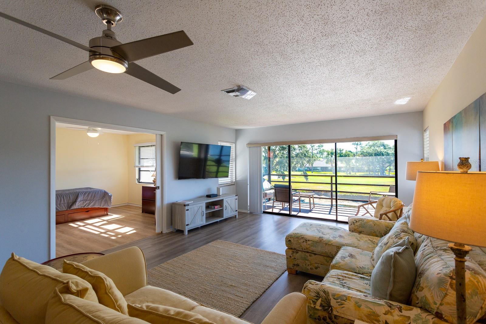 Image 13 of 49 For 5630 Golf Pointe Drive 206