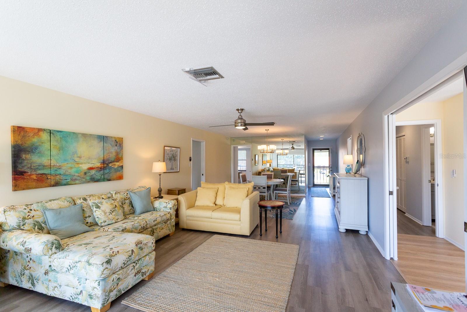 Image 15 of 49 For 5630 Golf Pointe Drive 206