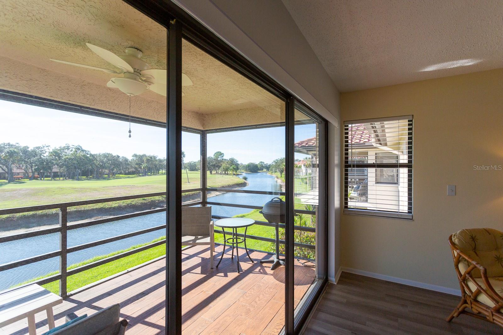 Image 16 of 49 For 5630 Golf Pointe Drive 206