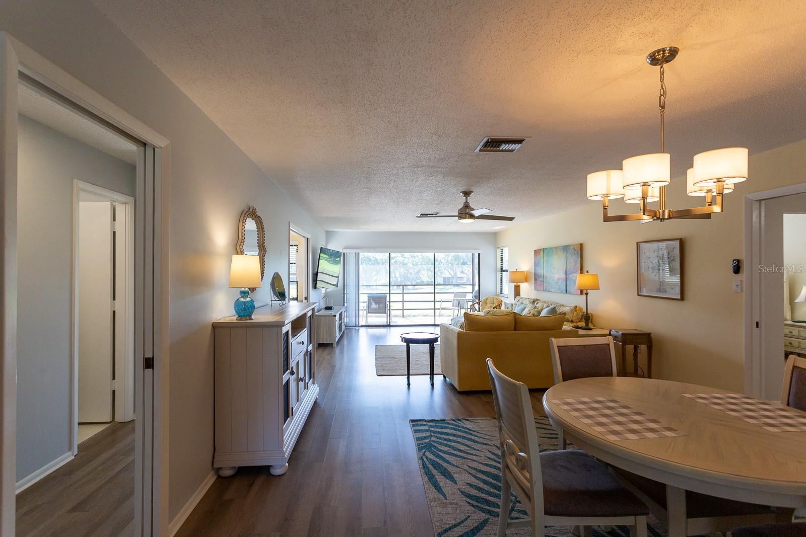 Image 9 of 49 For 5630 Golf Pointe Drive 206