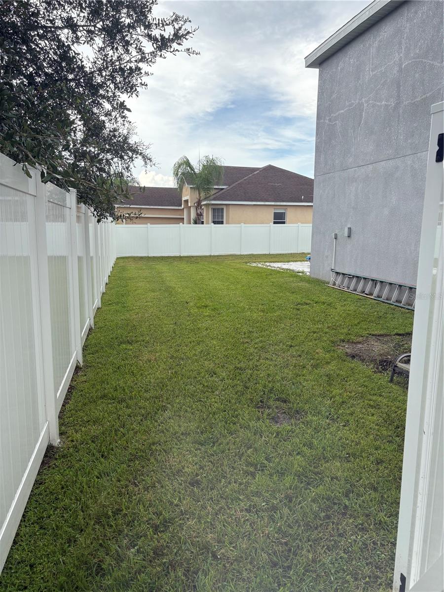 Image 22 of 25 For 2906 127th Place E