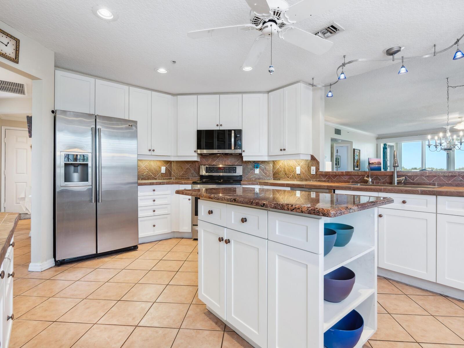 Image 20 of 59 For 5420 Eagles Point Circle 106