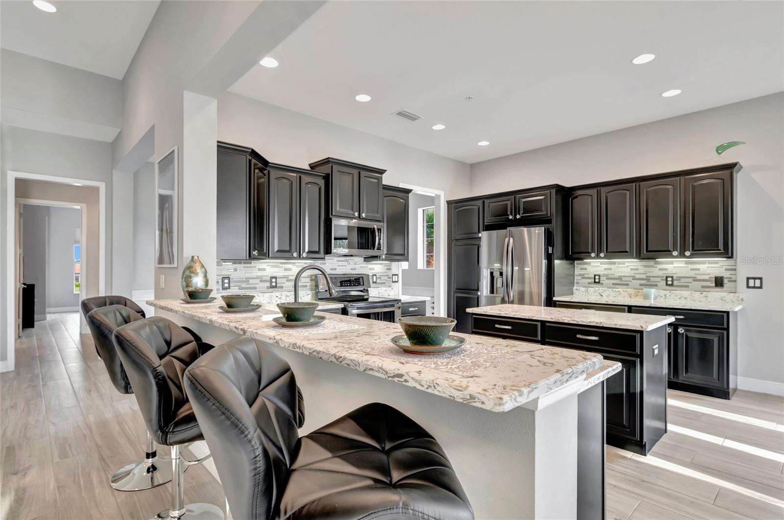 Image 35 of 77 For 23233 Banbury Way 302