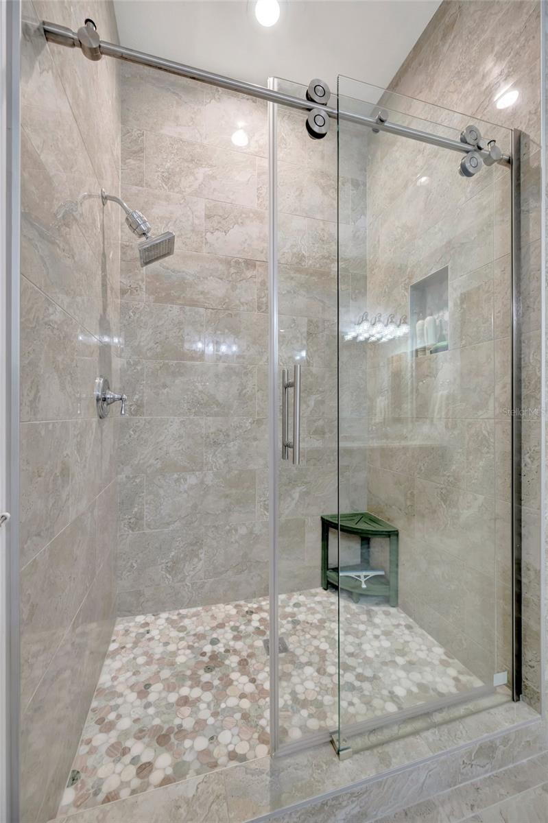 Image 47 of 77 For 23233 Banbury Way 302