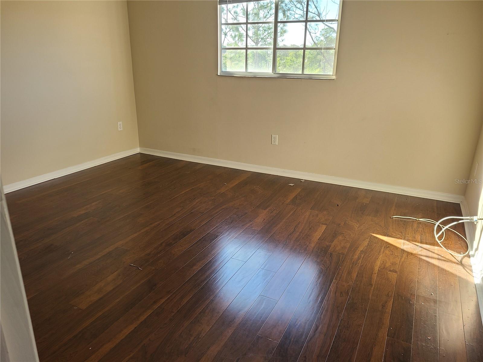 Image 21 of 25 For 5711 Bentgrass Drive 19-204