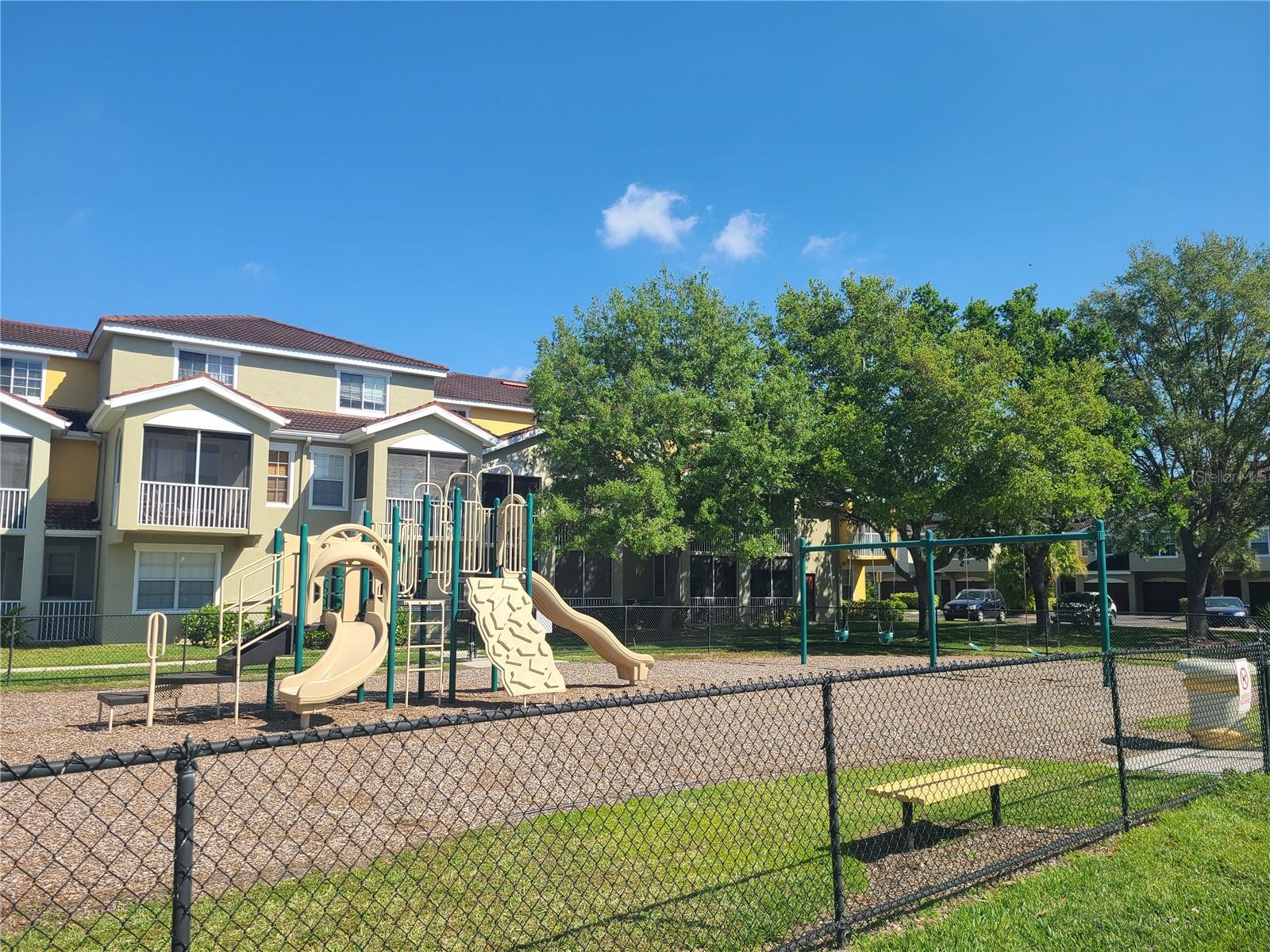 Image 4 of 25 For 5711 Bentgrass Drive 19-204