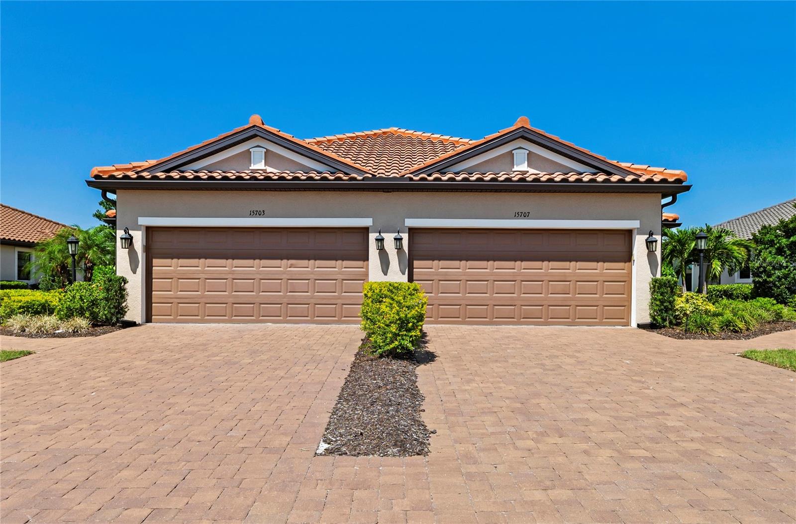 Image 11 of 81 For 15707 Sacile Lane