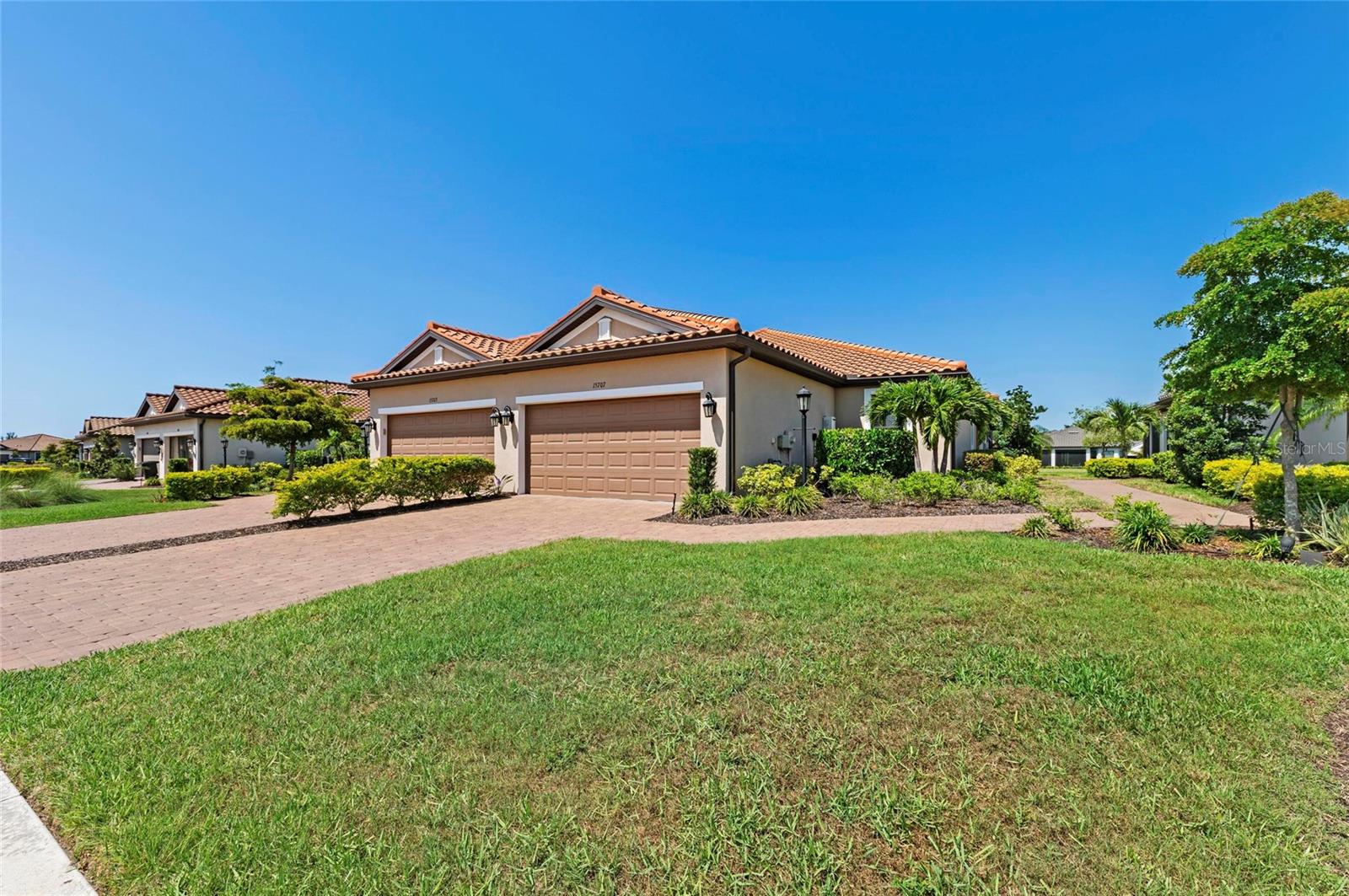 Image 14 of 81 For 15707 Sacile Lane