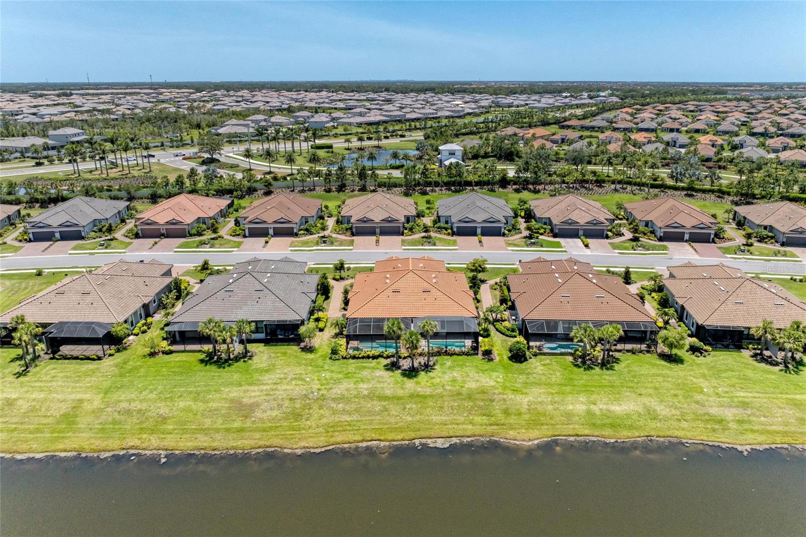 Image 17 of 81 For 15707 Sacile Lane