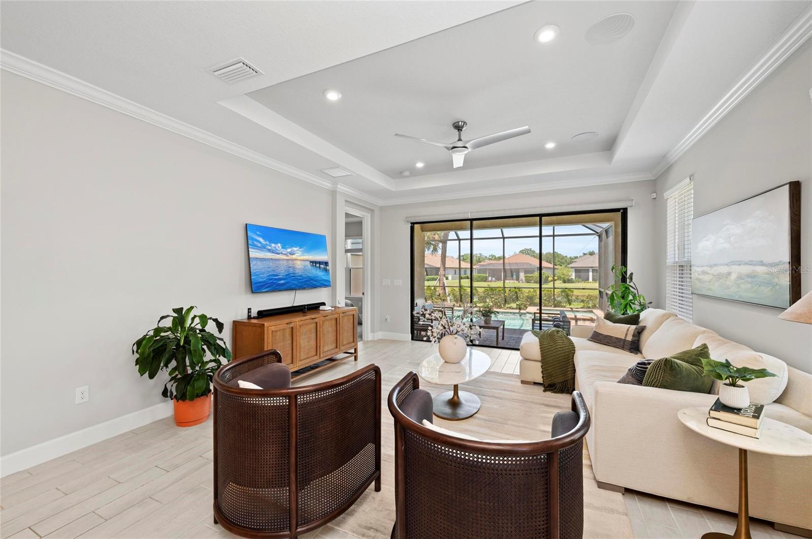 Image 22 of 81 For 15707 Sacile Lane