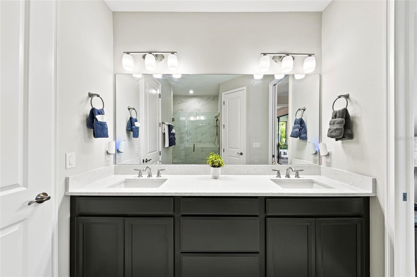 Image 41 of 81 For 15707 Sacile Lane