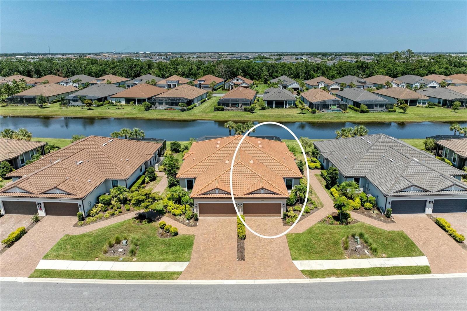 Image 9 of 81 For 15707 Sacile Lane