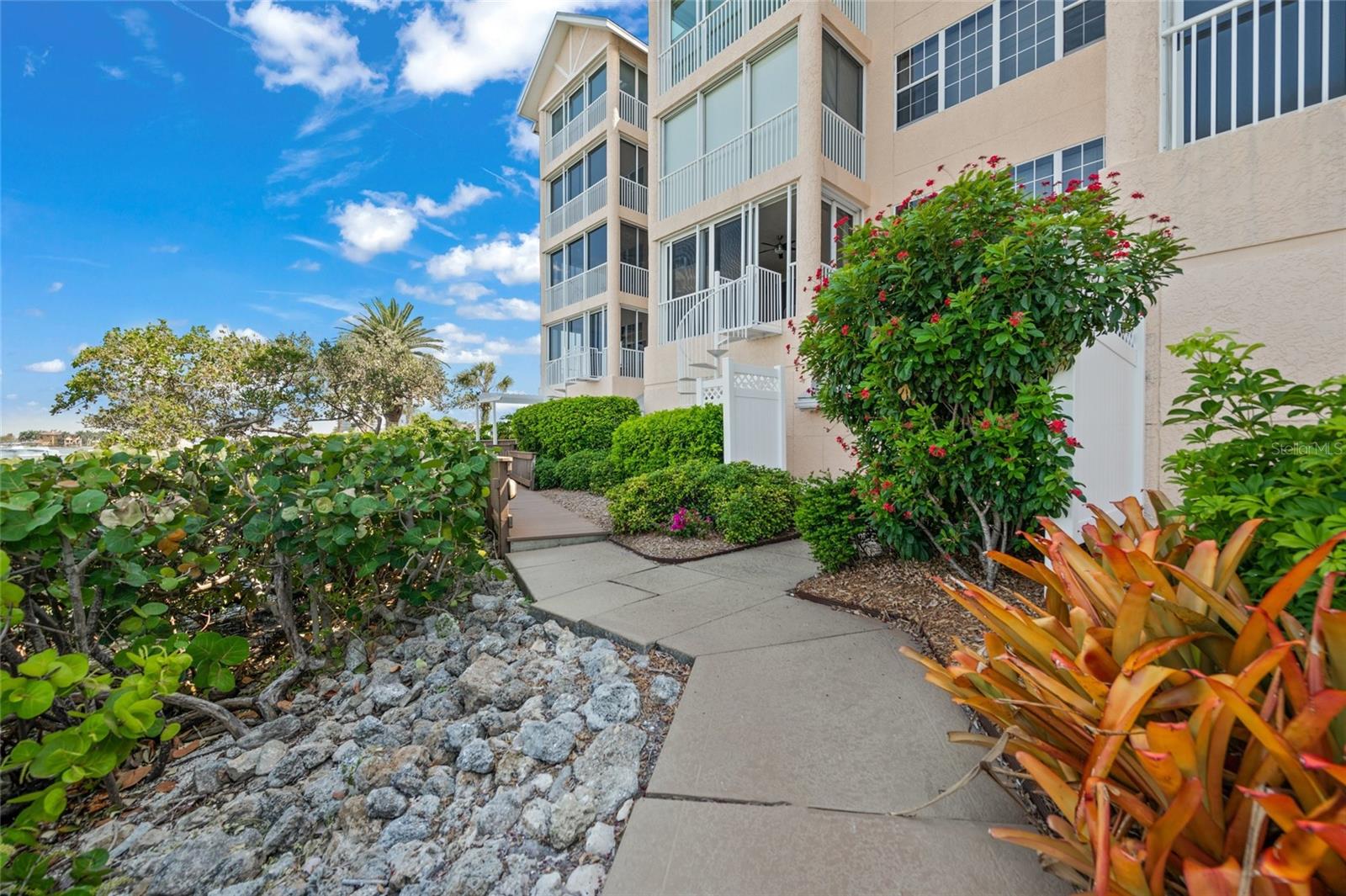 Image 29 of 40 For 1280 Dolphin Bay Way 204