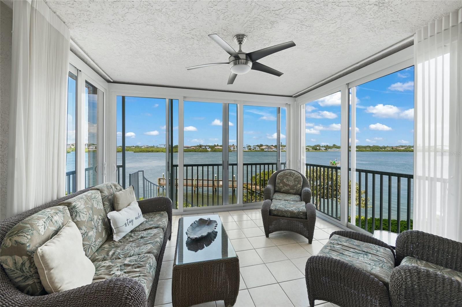 Image 4 of 40 For 1280 Dolphin Bay Way 204