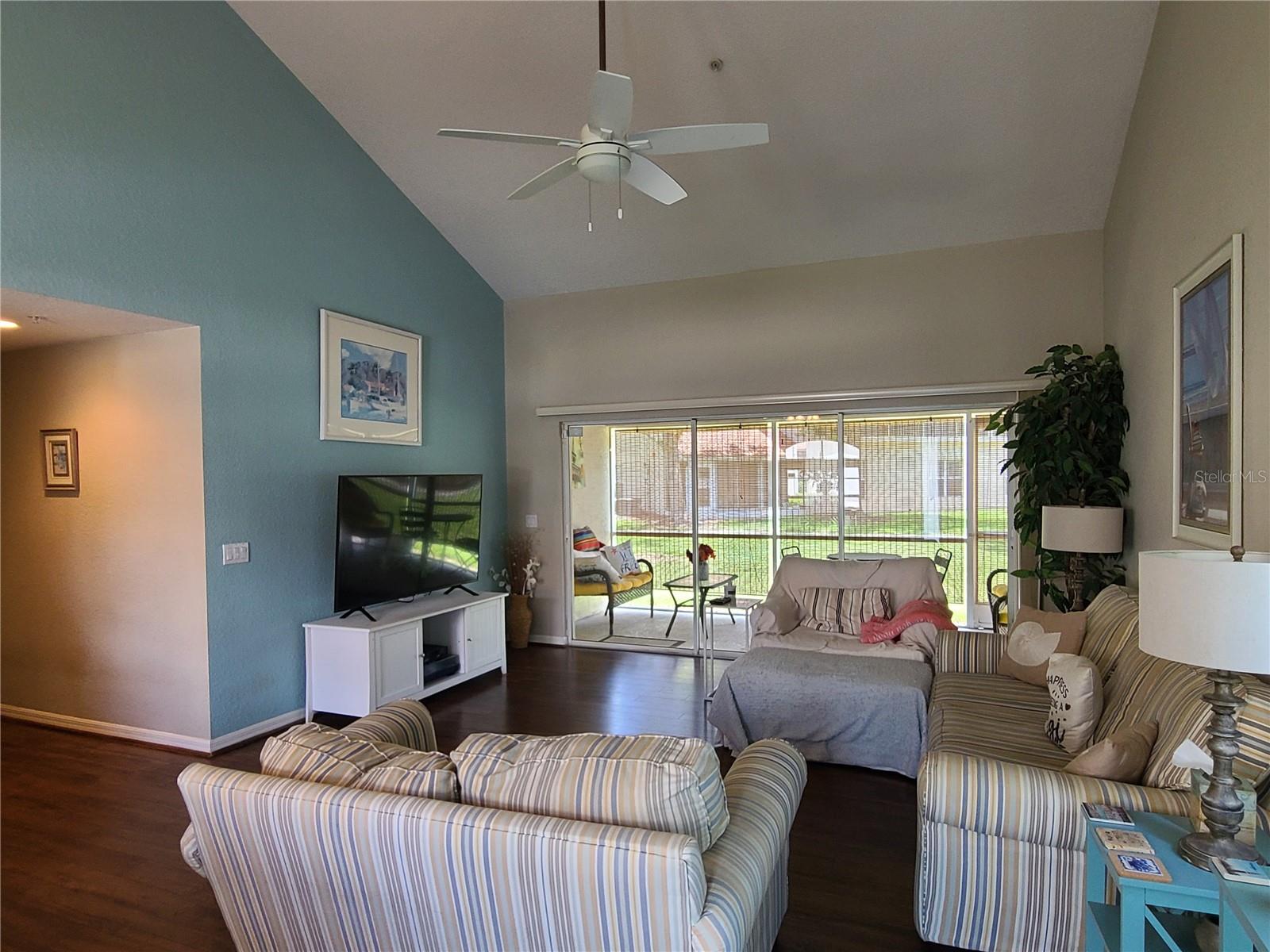 Image 10 of 25 For 7273 Cedar Hollow Circle 102