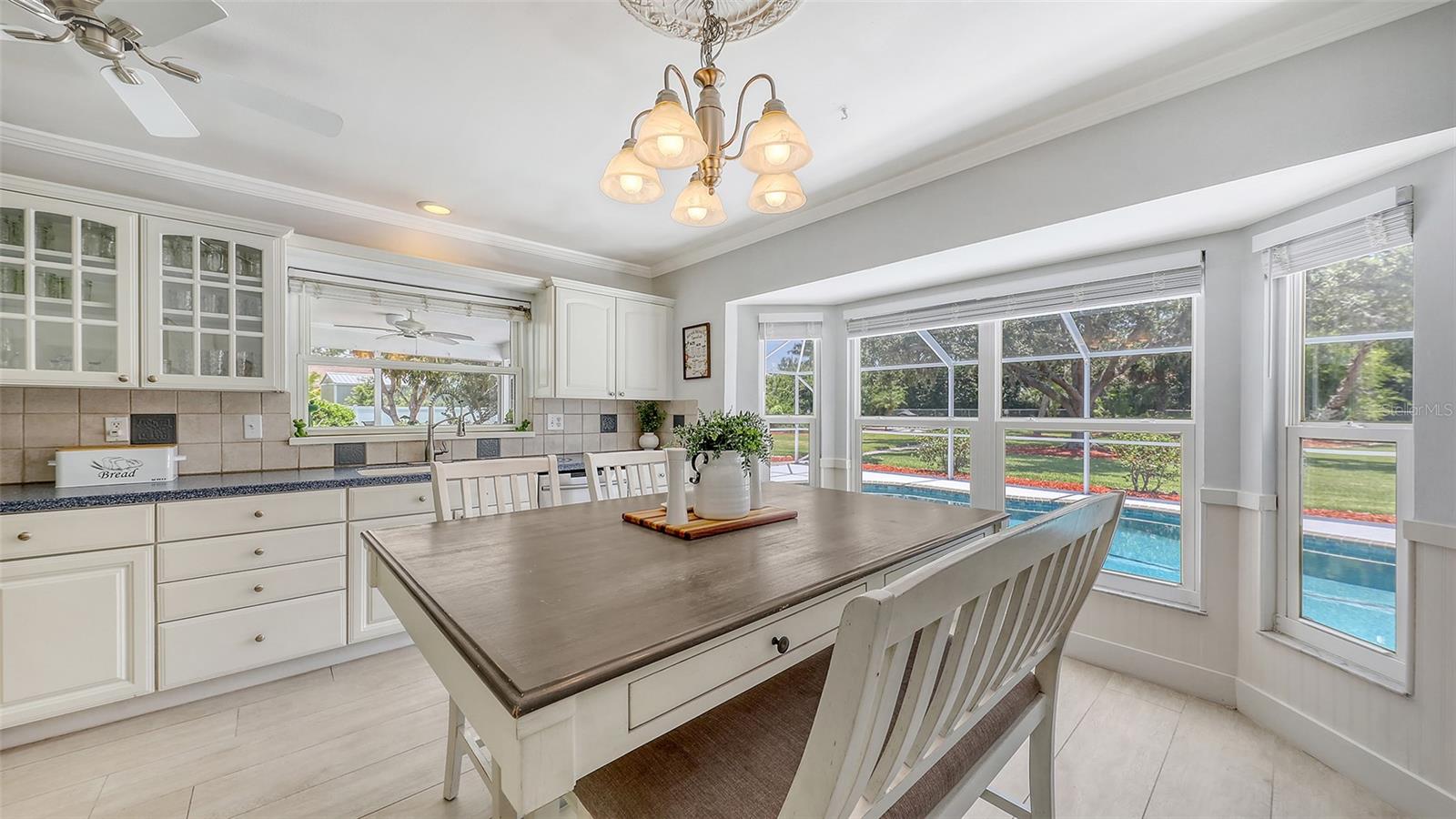 Image 17 of 53 For 3764 Oak Grove Drive