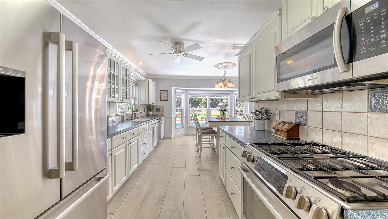 Image 19 of 53 For 3764 Oak Grove Drive