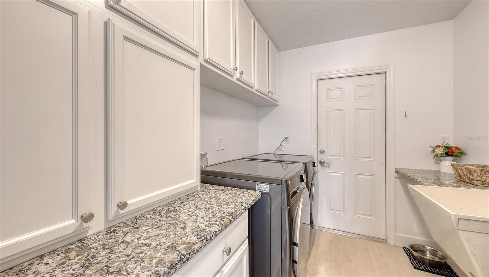 Image 40 of 53 For 3764 Oak Grove Drive