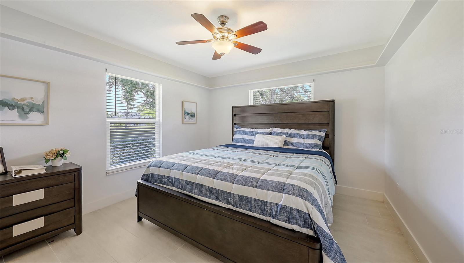 Image 41 of 53 For 3764 Oak Grove Drive