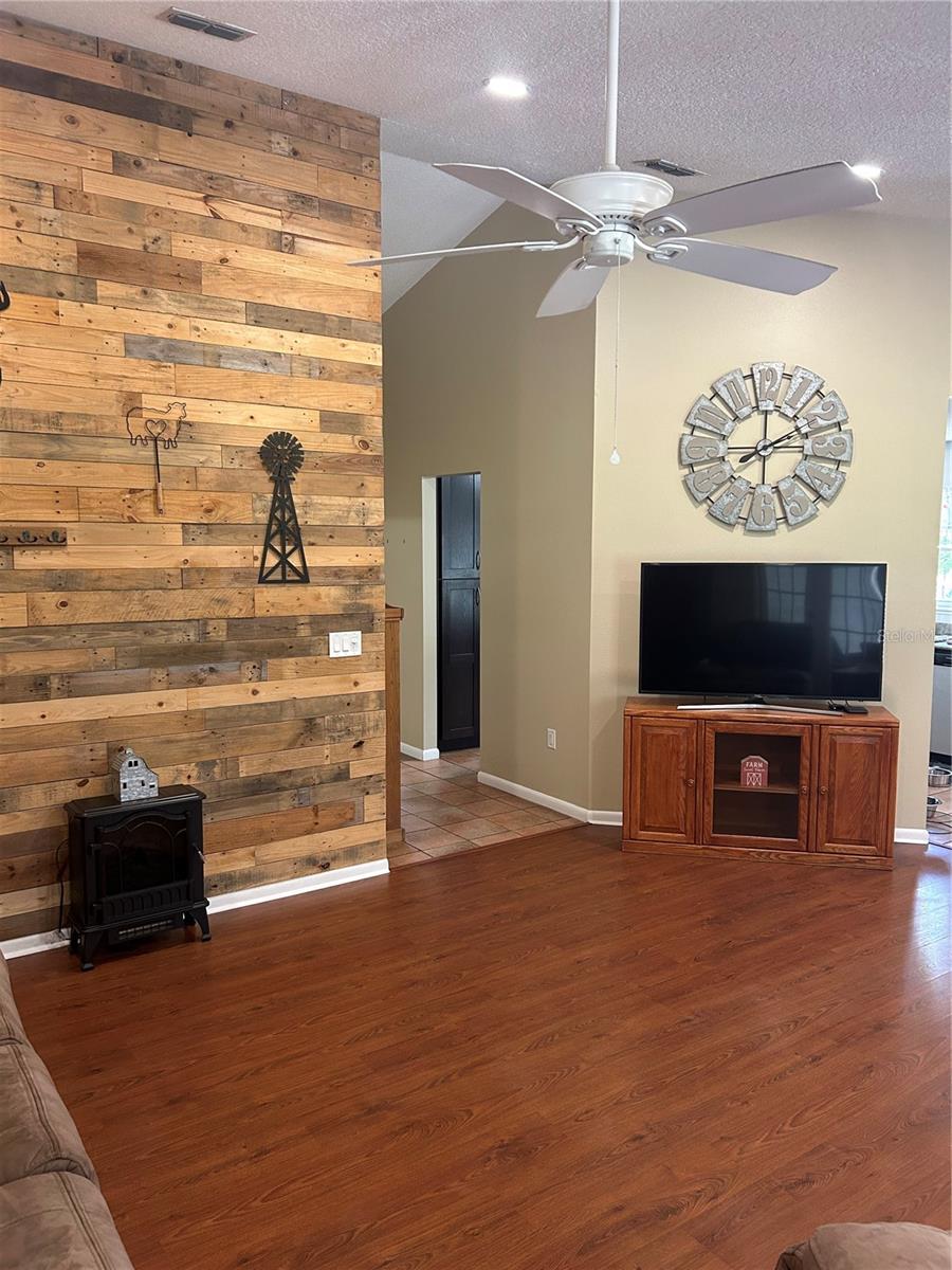 Listing photo id 8 for 3287 Rackley Road