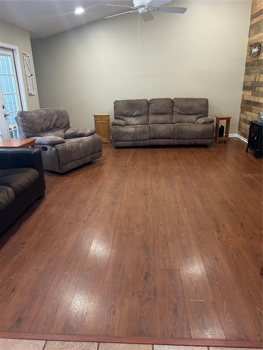Listing photo id 7 for 3287 Rackley Road