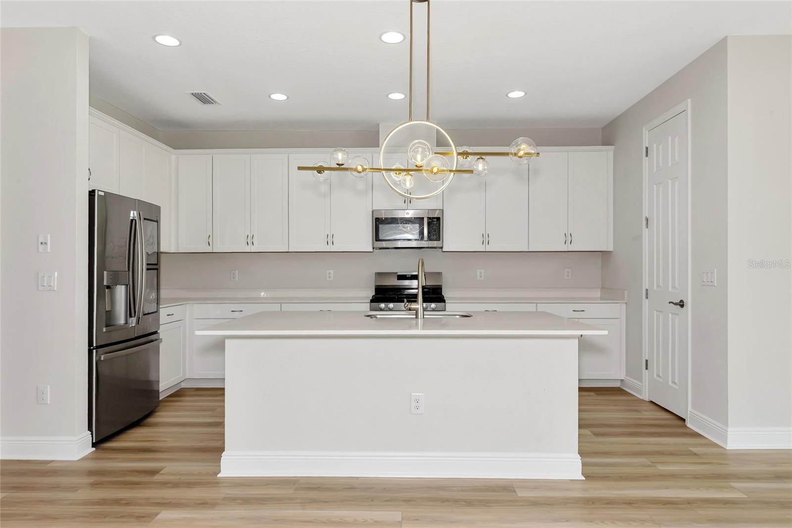 Image 10 of 45 For 12613 Oak Hill Way