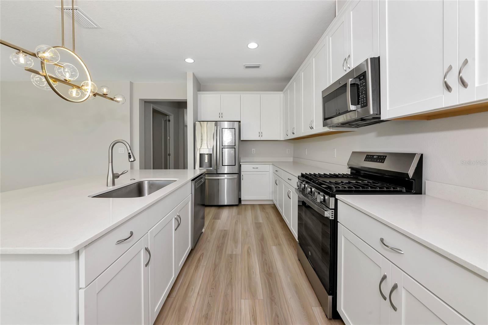 Image 12 of 45 For 12613 Oak Hill Way