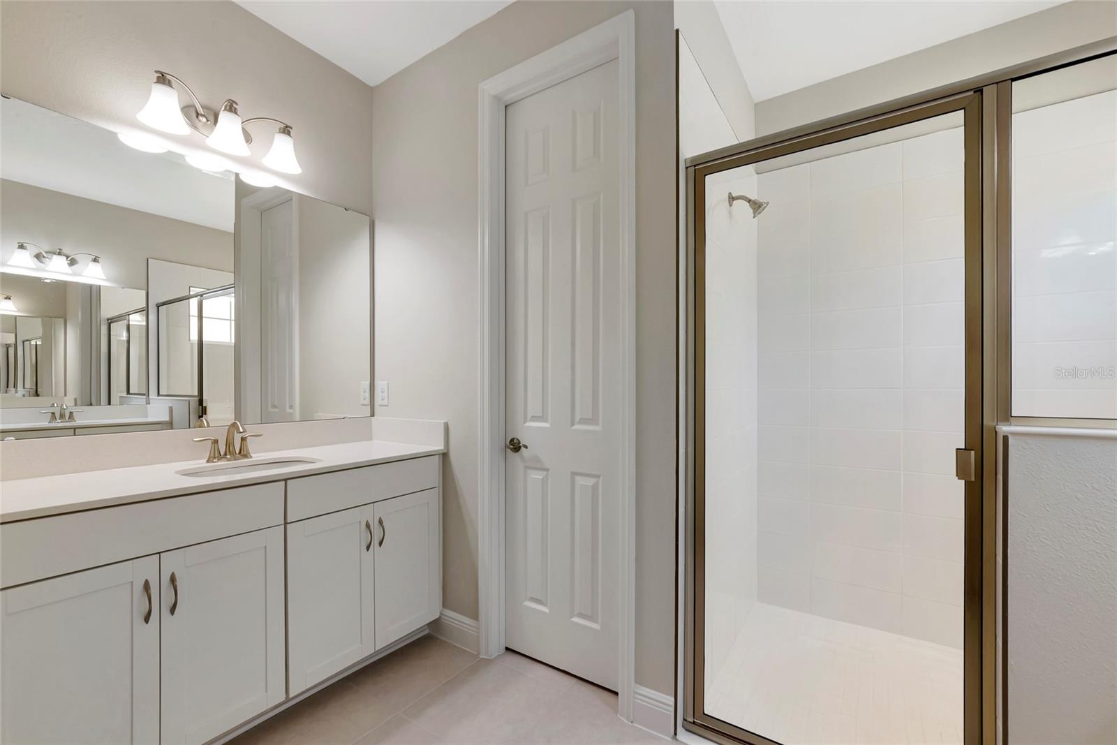 Image 18 of 45 For 12613 Oak Hill Way