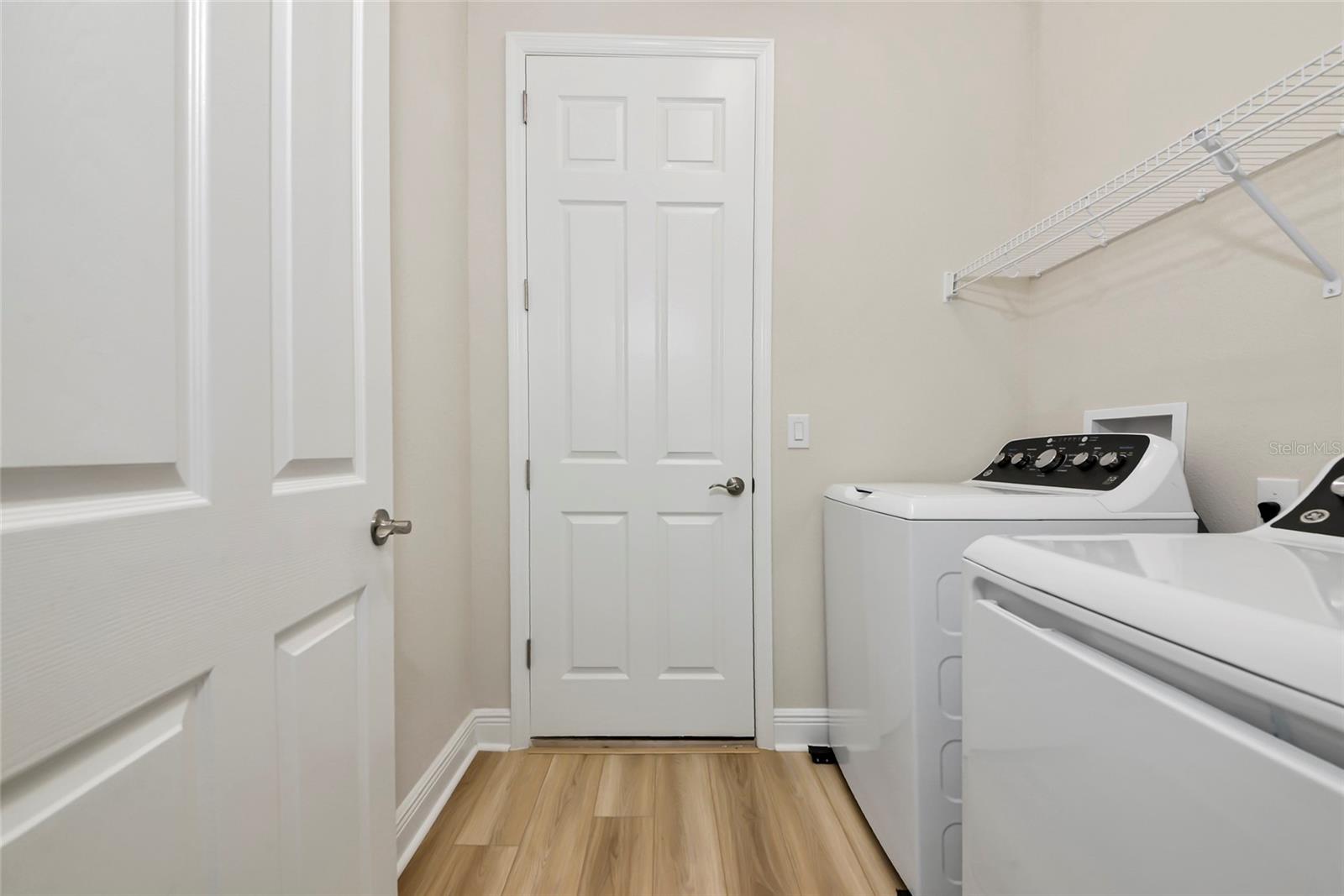 Image 24 of 45 For 12613 Oak Hill Way