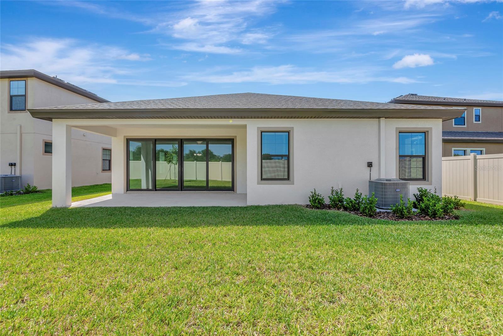 Image 26 of 45 For 12613 Oak Hill Way