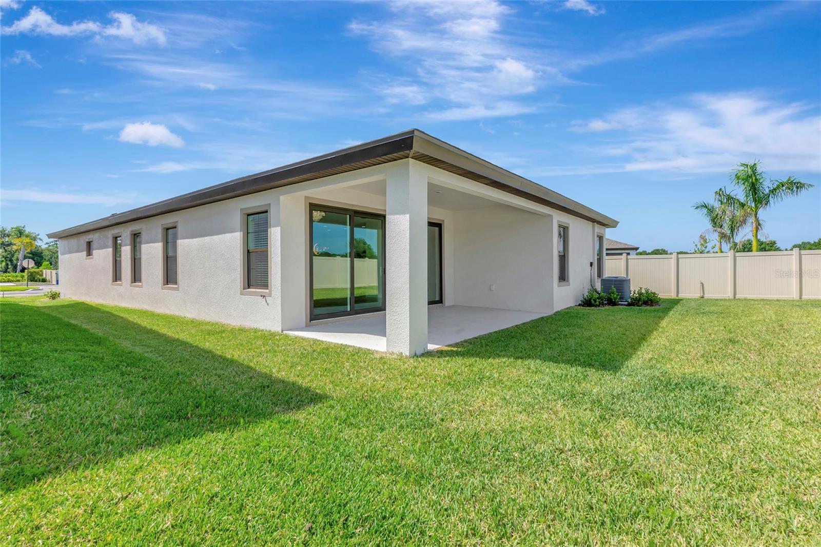 Image 27 of 45 For 12613 Oak Hill Way