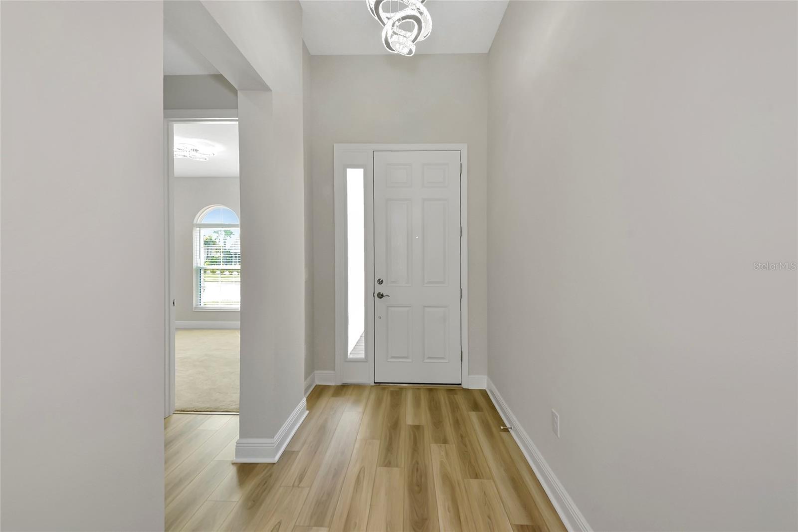Image 9 of 45 For 12613 Oak Hill Way