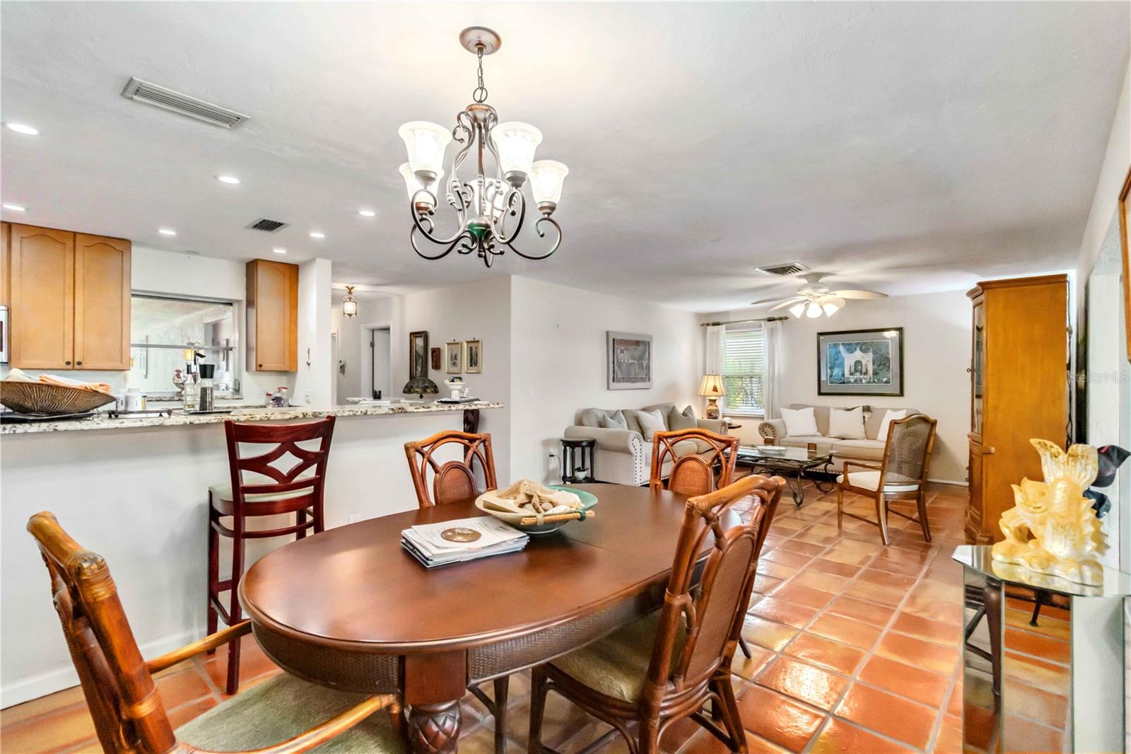 Image 11 of 49 For 3649 Somerville Drive 1507