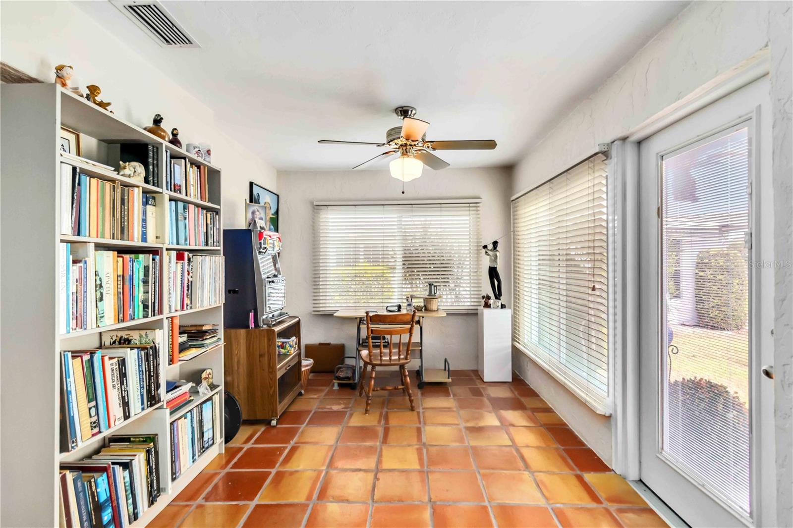 Image 12 of 49 For 3649 Somerville Drive 1507