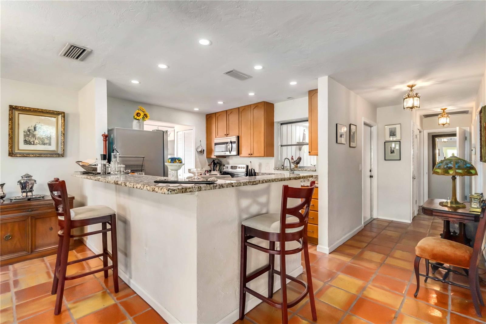 Image 15 of 49 For 3649 Somerville Drive 1507