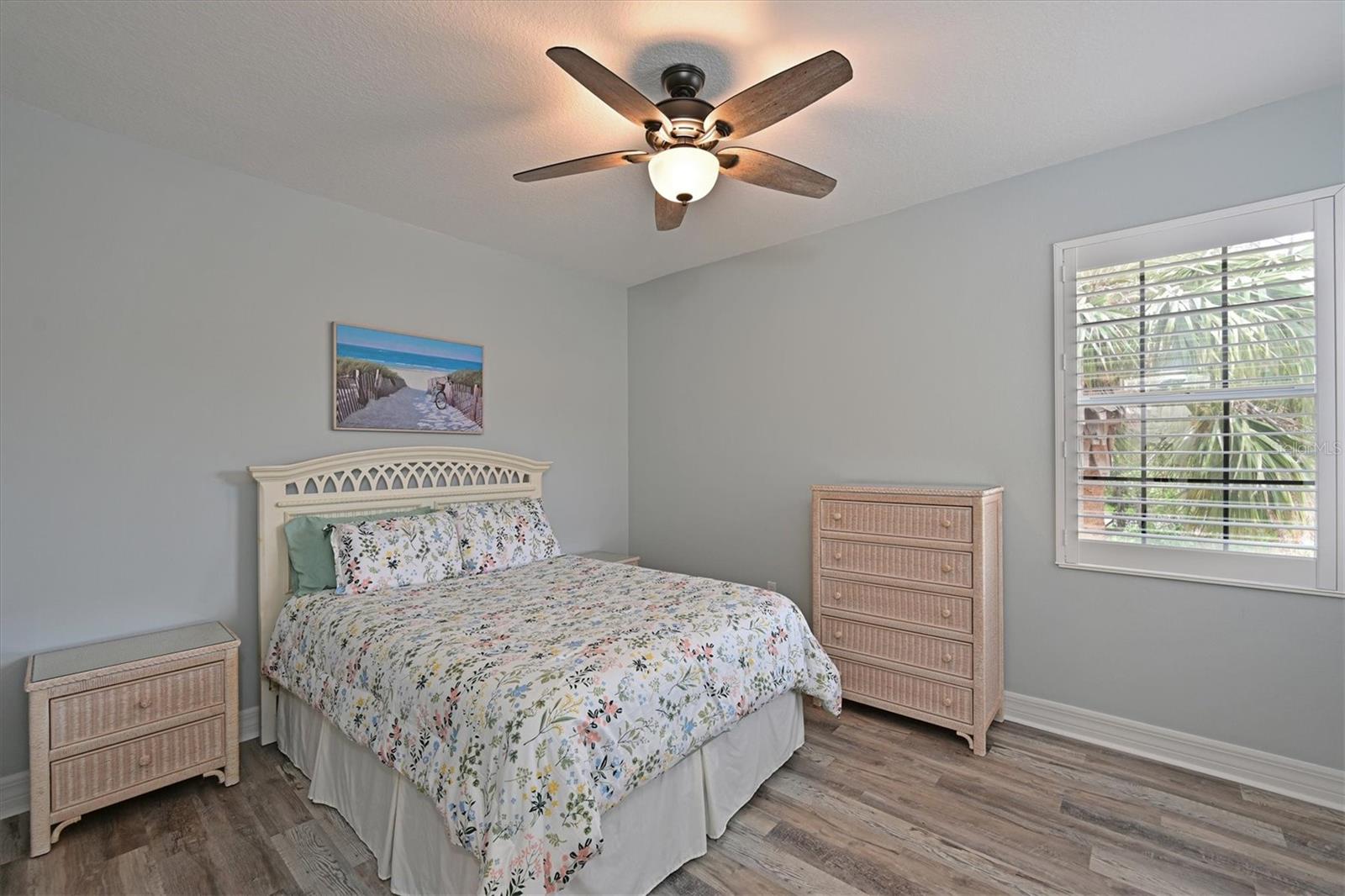 Image 16 of 37 For 9453 Discovery Terrace 202d